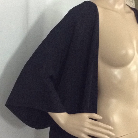 Black Open Front Sweater Shrug - Picture 4 of 6